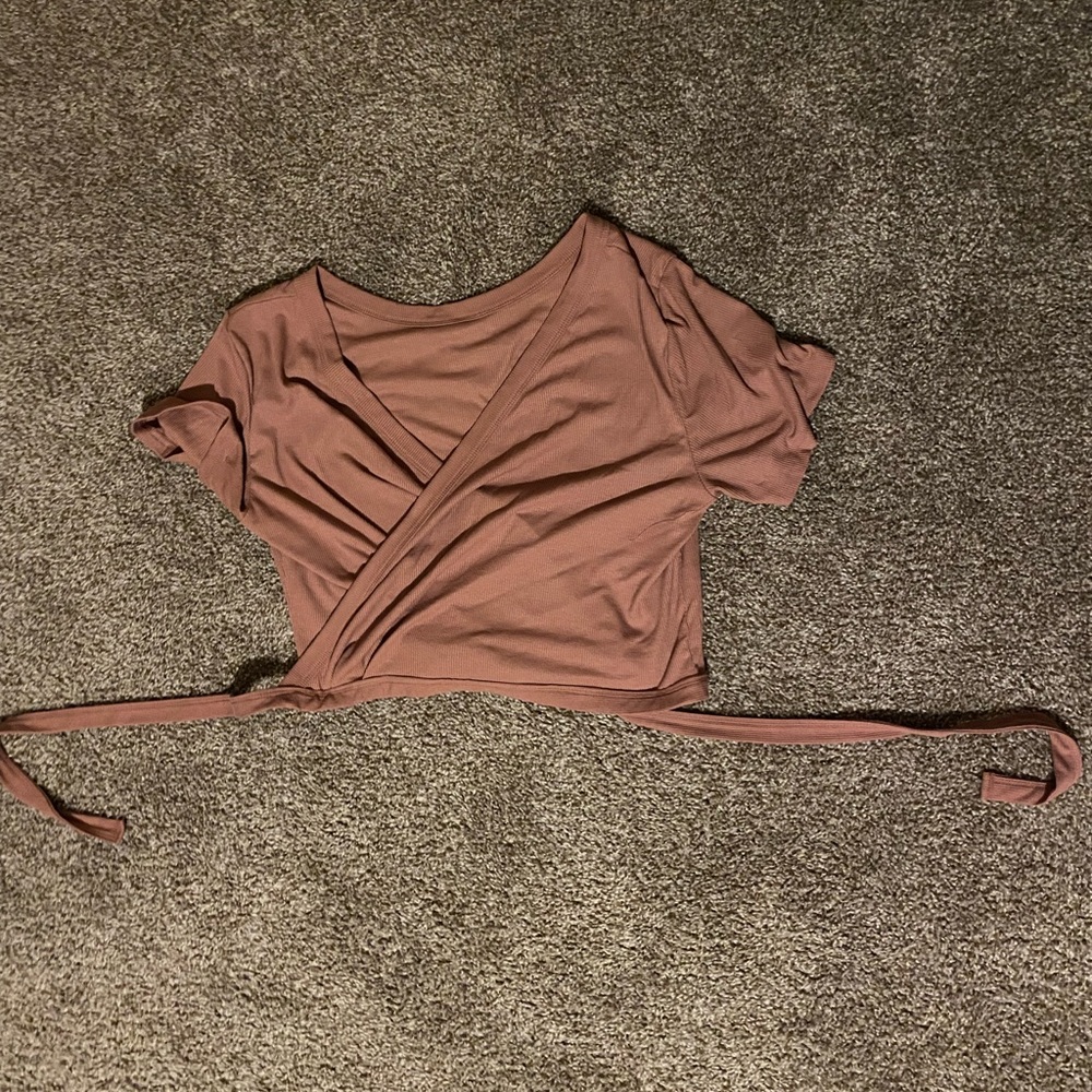 Latched Mama NWOT Dusty Rose Wrap Crop Top
